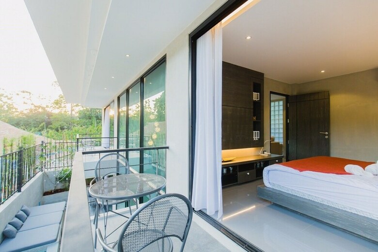 Luxury 4 Bedroom Villa Baan Rim Nam
