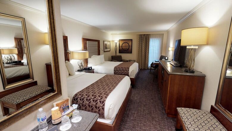 Hotel Eden Resort And Suites, Bw Premier Collection