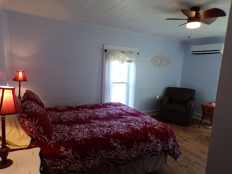 Memory Lane Bed And Breakfast