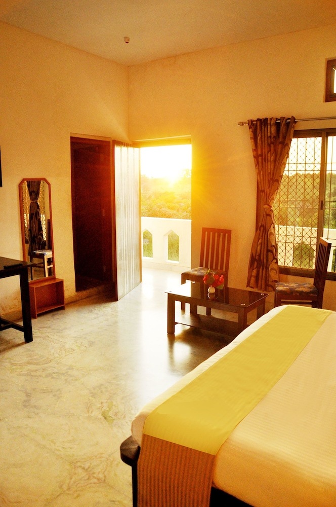 Hotel Narayan Niwas Resort