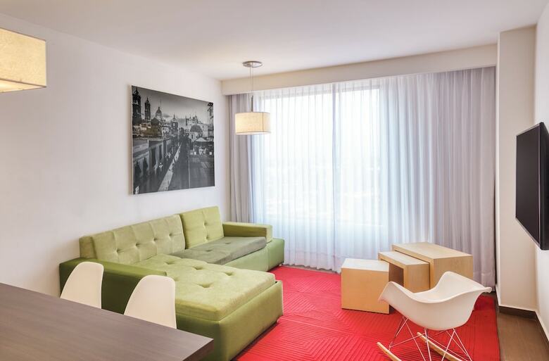 Hotel Fiesta Inn Express Puebla Explanada