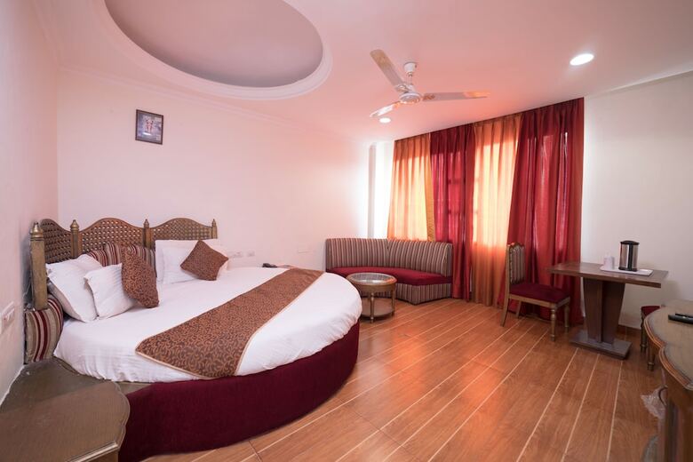 Hotel Classic Residency