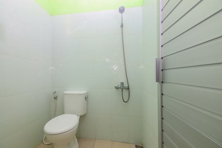 Hotel Airy Bandara Adi Soemarmo 3 Solo