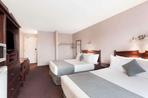 Motel Super 8 Lake Country - Winfield Area