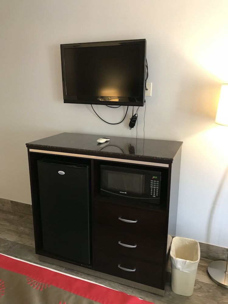 Hotel Ramada By Wyndham Poway