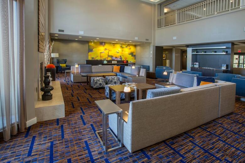 Hotel Courtyard By Marriott Raynham