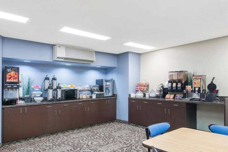 Hotel Microtel Inn & Suites By Wyndham Seneca Falls