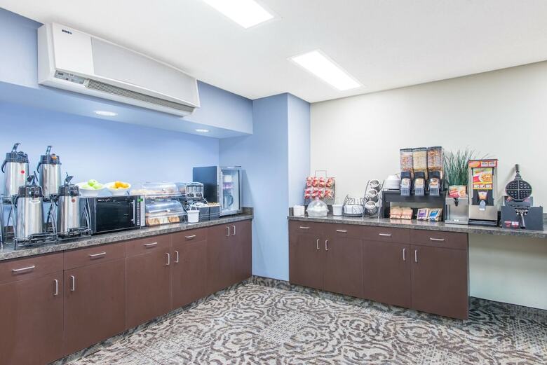 Hotel Microtel Inn & Suites By Wyndham Seneca Falls