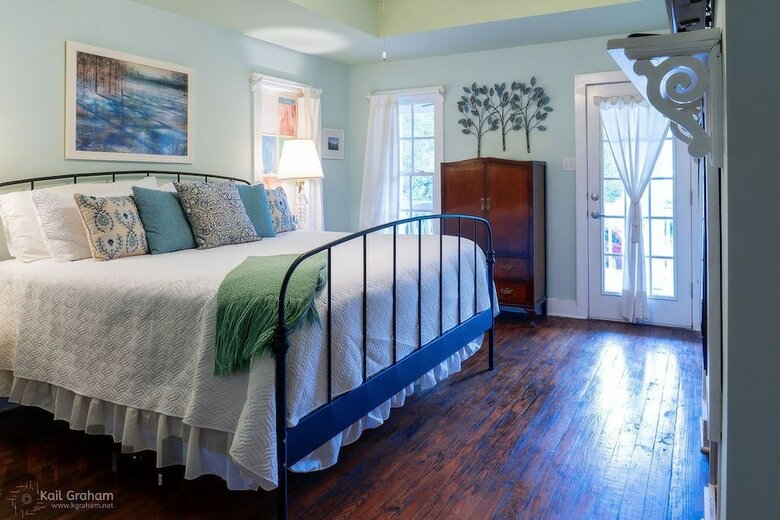 Bed & Breakfast Equinox Inn At Biscuit Hill