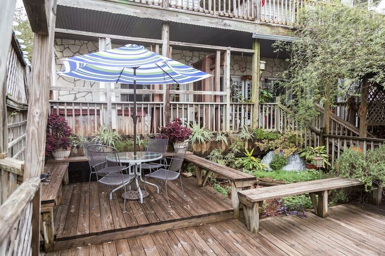 Bed & Breakfast Equinox Inn At Biscuit Hill