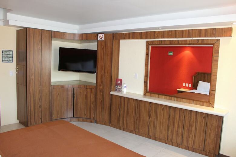 Hotel Motel S�ptimo Eclipse (adults Only)
