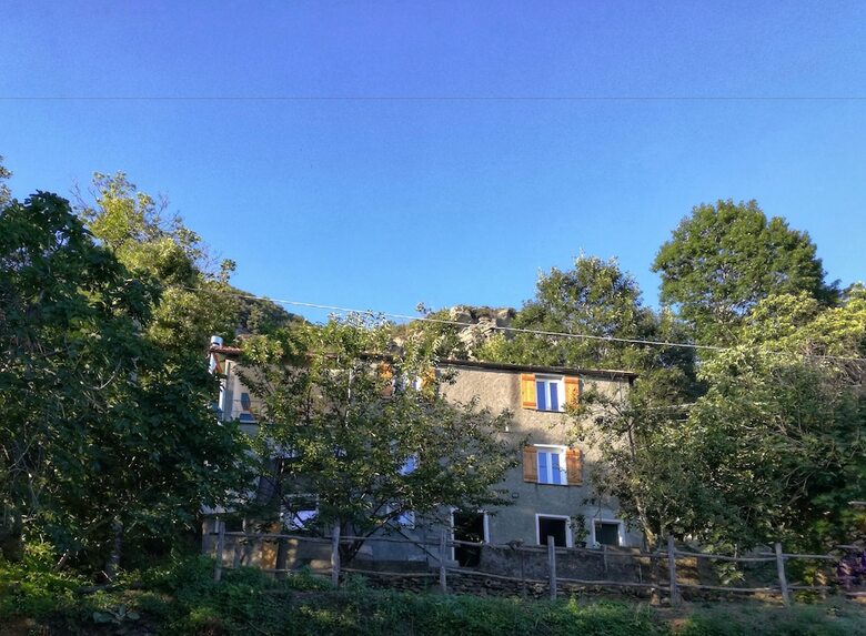 Hotel Berzuaia