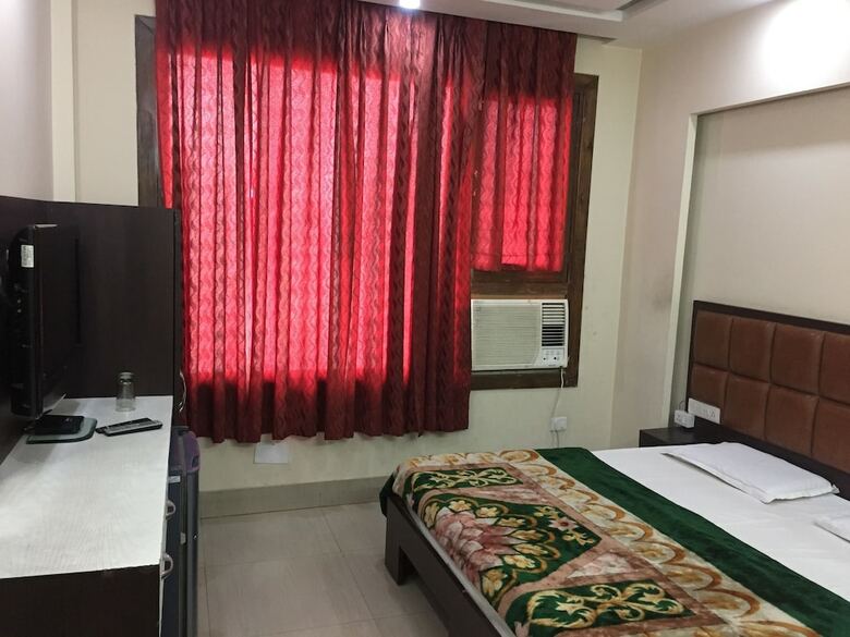 Hotel New Karan