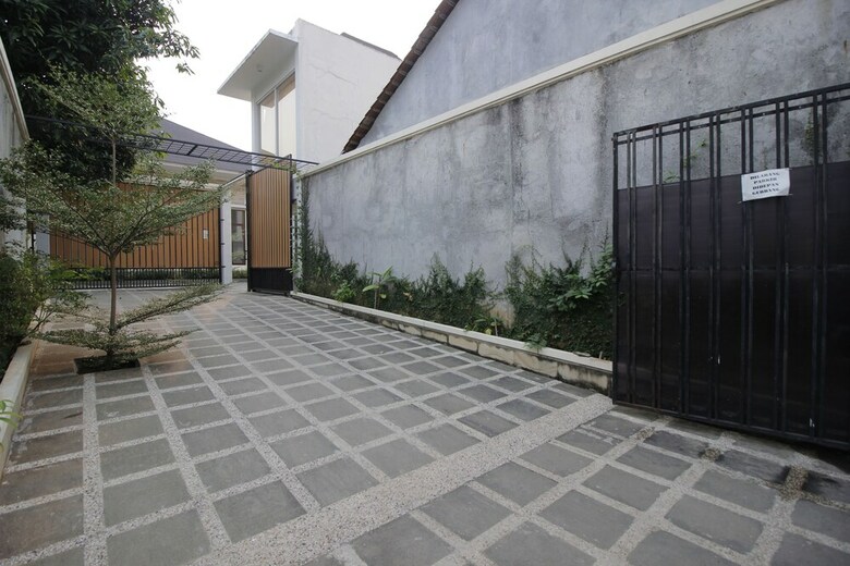 Hotel Reddoorz Plus Near Ragunan Zoo