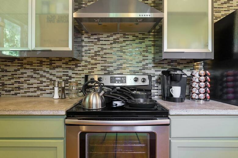 Domio Germantown Massive 8br Comprised Of 2 4br Suites
