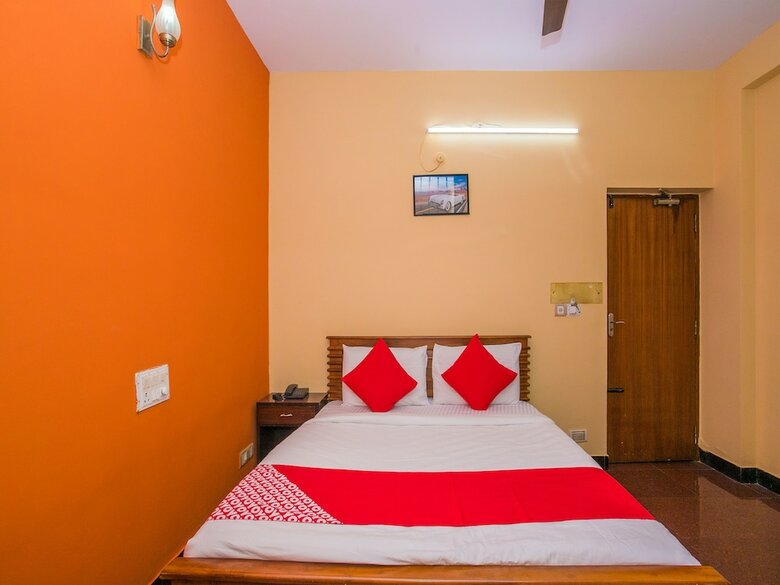 Hotel Oyo 16896 Priyanka Residency