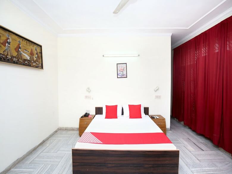 Apartamentos Oyo 16130 The Corner House