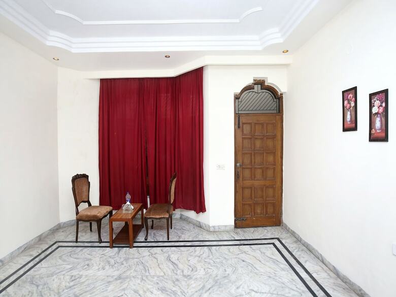 Apartamentos Oyo 16130 The Corner House