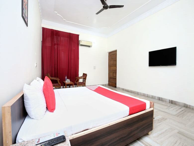 Apartamentos Oyo 16130 The Corner House