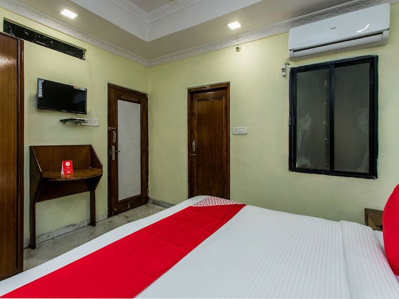 Hotel Oyo 14522 Ganga Residency