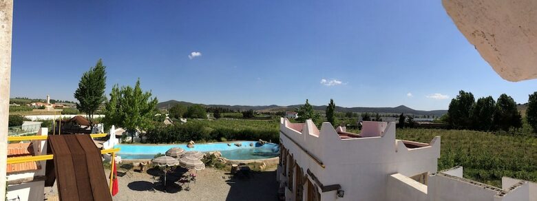 Hotel Gite Dayet Aoua