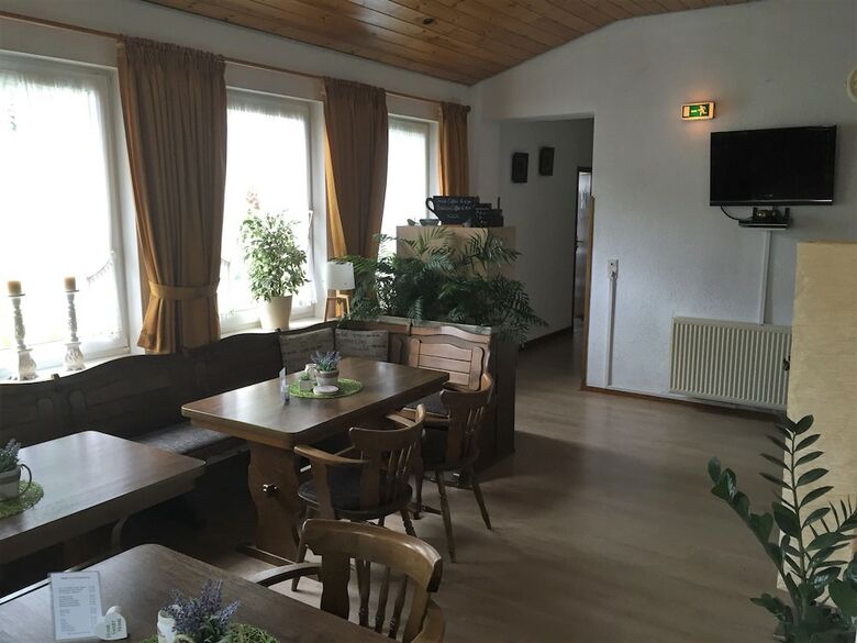 B&B Am Knittenberg - Near Skiliftkarussell Winterberg