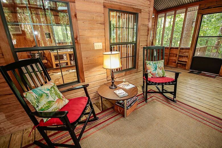 Cora's Cabins