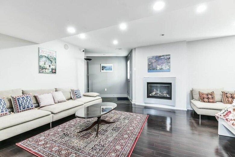Hotel Markham Luxurious Home