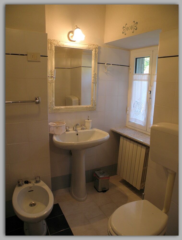 Bed & Breakfast Cascina Luvot