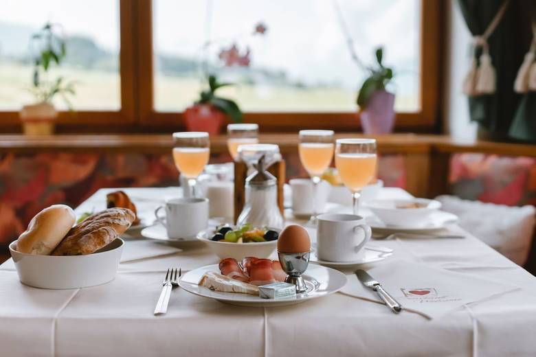Hostal Hotel Restaurant Alpenrose
