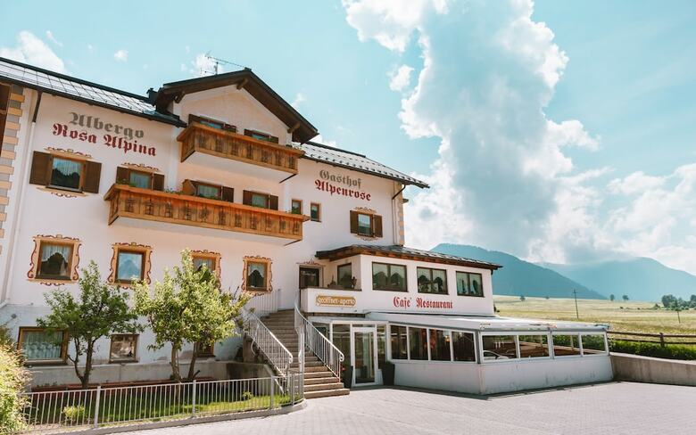 Hostal Hotel Restaurant Alpenrose