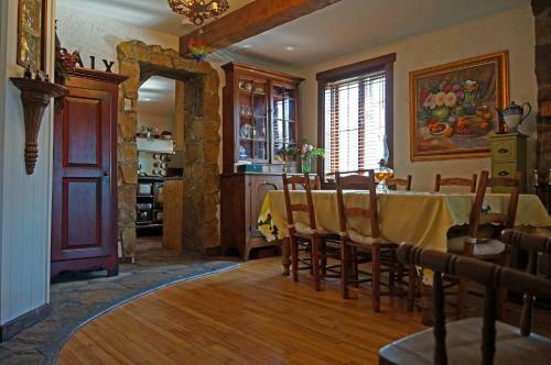 Hostal Refuge Du Po�te