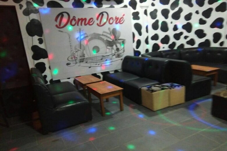 Hotel H�tel D�me Dor�
