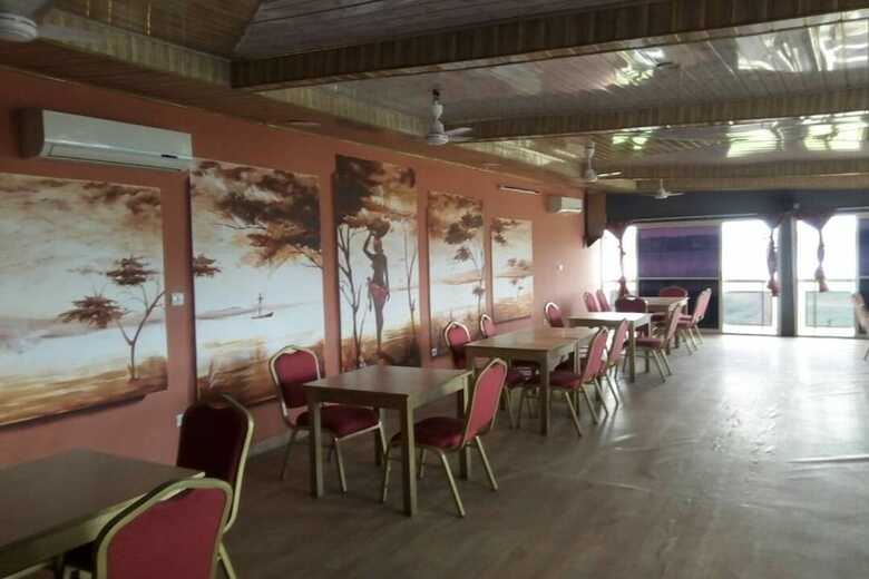 Hotel H�tel D�me Dor�