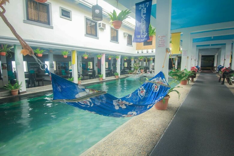 Hotel 247 Balikbayan Fun Resort