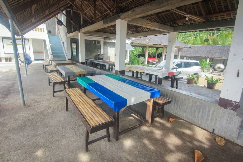 Hotel 247 Balikbayan Fun Resort