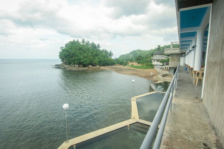 Hotel 247 Balikbayan Fun Resort