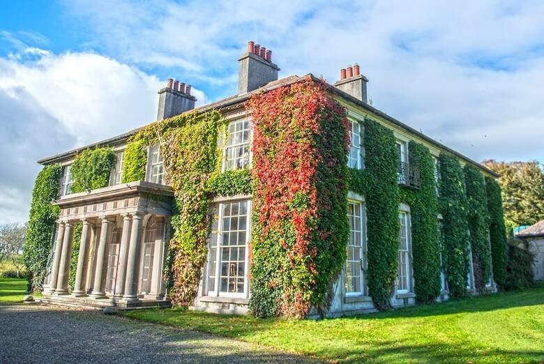 Hotel Tyrella House