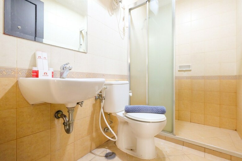 Spacious Riverside Pluit Apartment