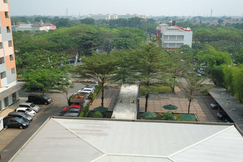 Homey Apartment @ Sentra Timur Residence
