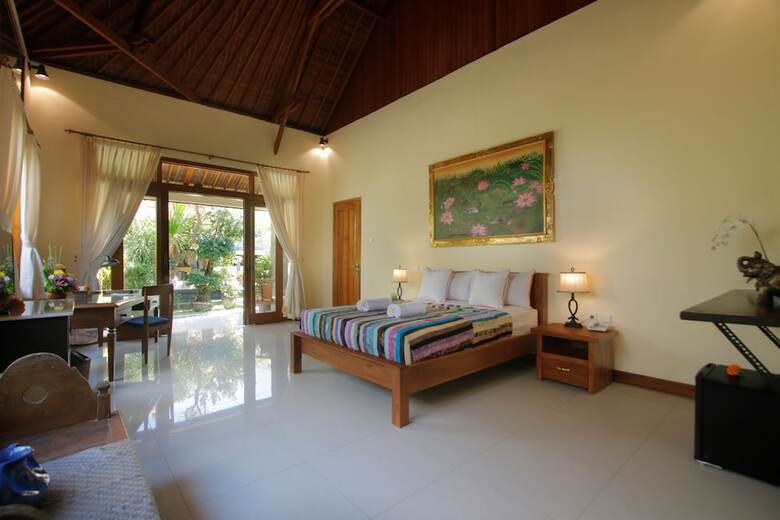 Bed & Breakfast Graha Madesimon