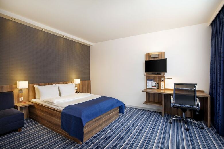 Hotel Holiday Inn Express Bremen Airport