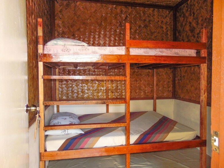 Hotel Pangulatan Beach Resort