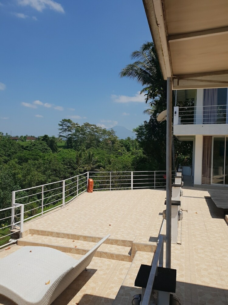 Villa Hati Indah