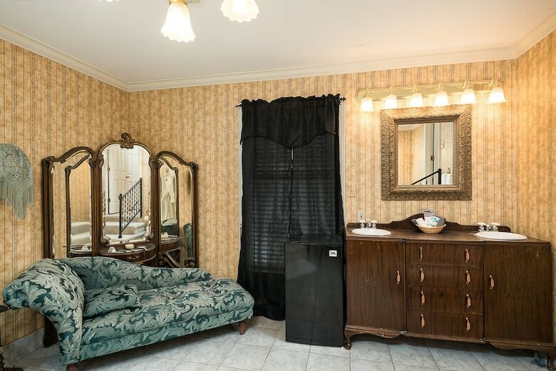 Bed & Breakfast Montgomery Inn Bnb