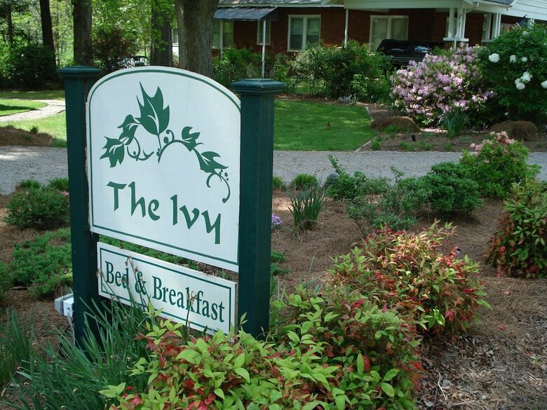 The Ivy - An English Bed & Breakfast