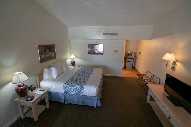 Hotel White's City Cavern Inn