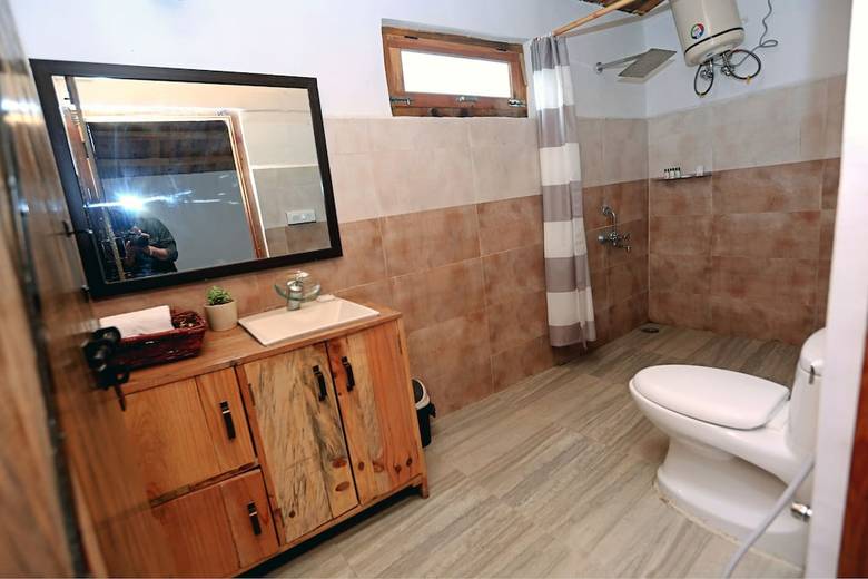 Bed & Breakfast Banlekhi