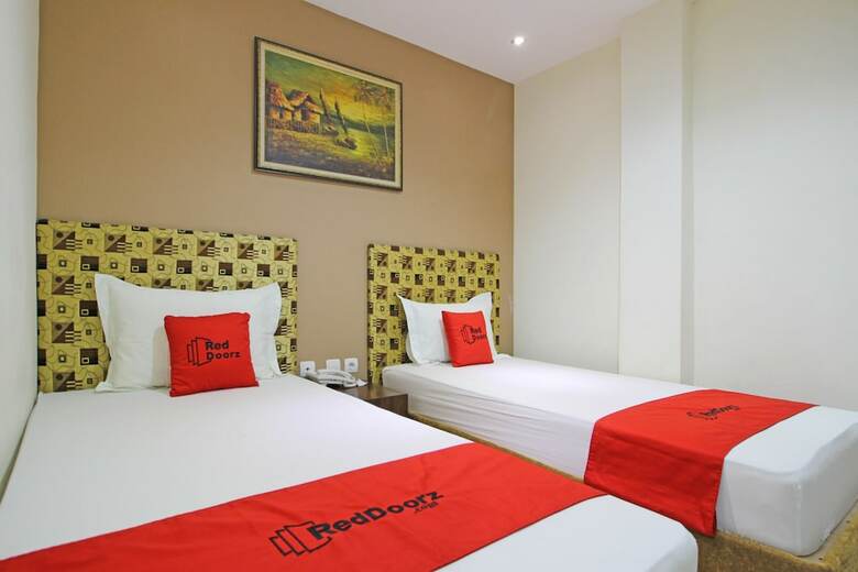 Hotel Reddoorz Near Uns Solo