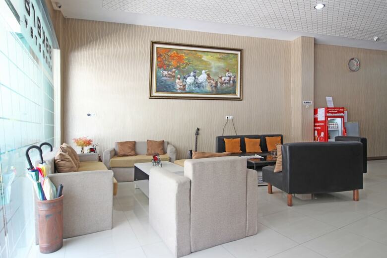 Hotel Reddoorz Near Uns Solo